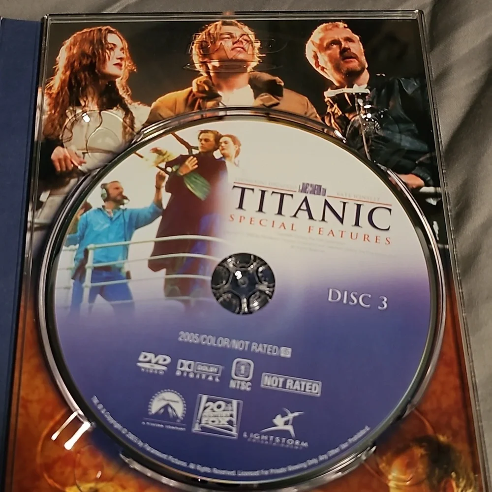 Digitally mastered special‎ collectors edition Titanic in very good condition - Picture 6 of 6